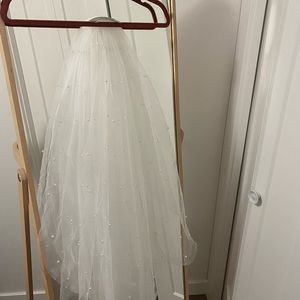 Pearl Veil